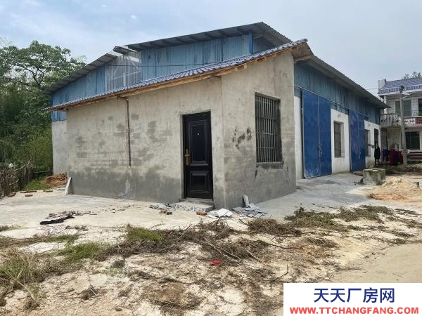 湘潭市湘乡市 灰虞线边上，水电齐全，有办公室、卫生间及停车坪