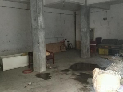 湘潭市湘乡市 湘乡市剧院旁 100平米场地，可做仓库，培训，办公等图4