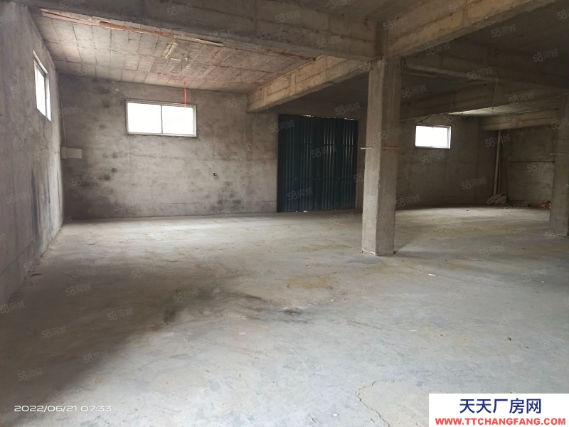 临沂兰山上下三层600平三万四。点我头像查看更多房源。门前可停九米六