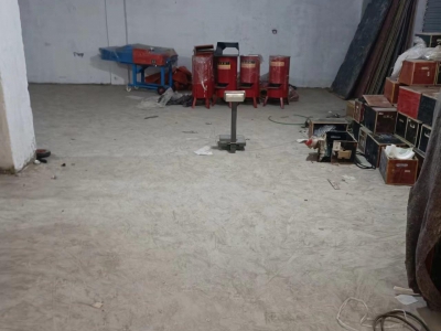 临沂兰山十三建材城对面，交通便利，装卸方便