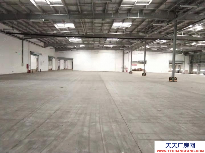 廊坊 三河市 燕郊镇两万平米丙二高台库招租可短租五百起租另有70亩地