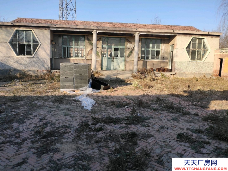 廊坊 文安 德归两排房屋居住办公存储水电暖院内门口可停车大车