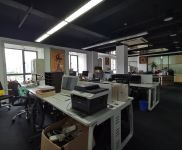 (出租) 徐汇厂房整层 地铁口 办公 展厅 商业性质！ 看房随时 可办证件