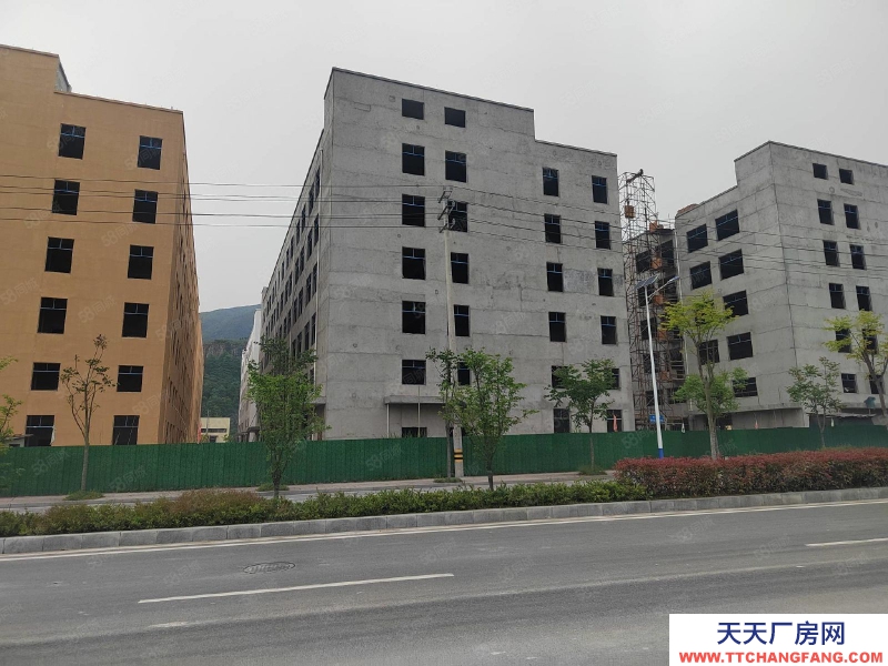 温州永嘉(出售) 出售青田高湖小微园一楼全新厂房697平米7.5米高