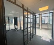 (出租) 普陀（非中介）艺术创意园，300平直播办公室，带阁楼，大阳台