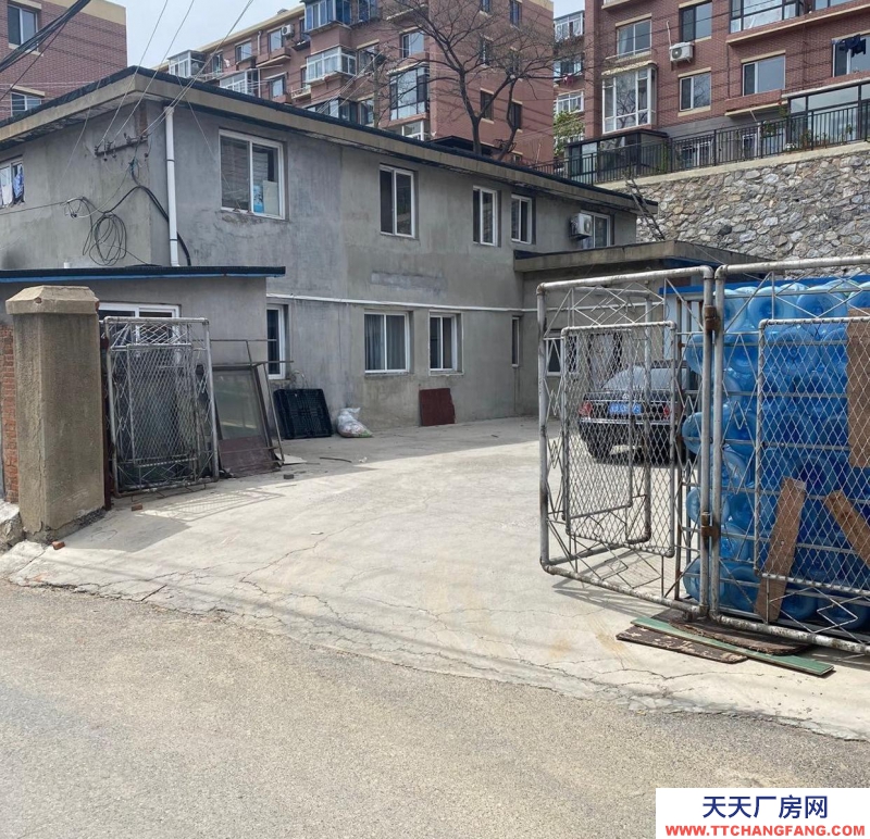 (出租)大连中山 独门独院，带400平大院，动力电，暖气，水齐全！