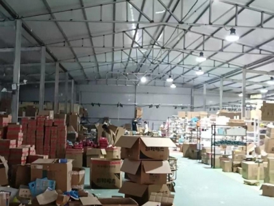 泰安岱岳凤天路展鸿木机高通物流附近图1