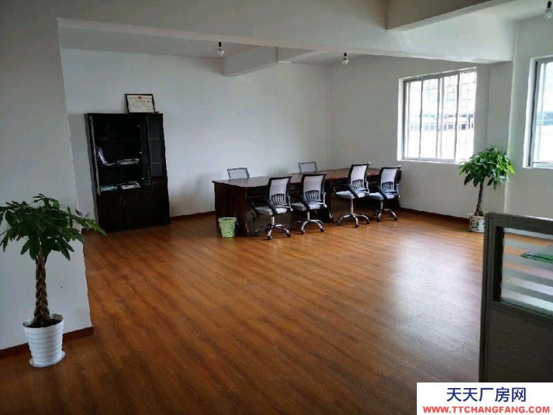 (出租) 桂林临桂本人有一个闲置办公室和仓库合租
