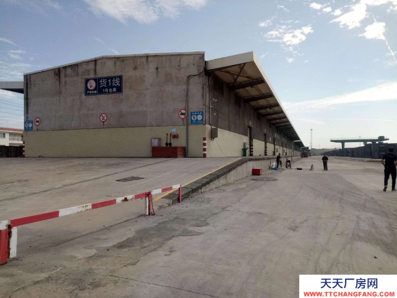 (出租) 桂林象山区瓦窑八中旁道路两侧仓库