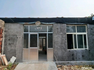 聊城阳谷可用面积270平房左右，可以接受后期改造，有意者速联系我图1