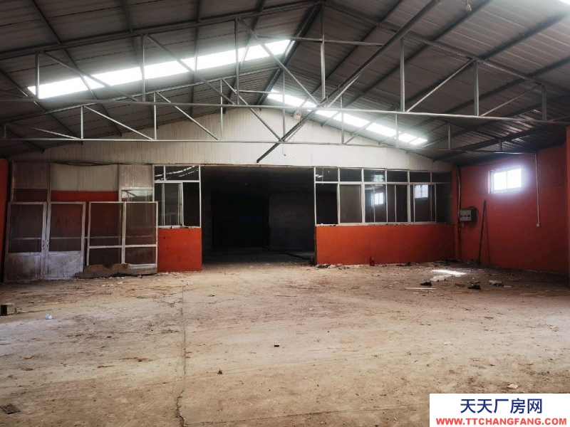 秦皇岛 昌黎  占地5亩，厂房700平，正房4间，水电天然气齐全