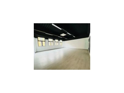 (出租) 松江全新沿街精装修办公室77平起展示面广可打广告视野佳可分图3