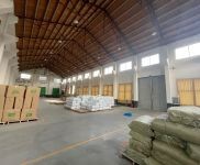 (出租) 奉贤洪庙 大马路边 独门独院2000平单层厂房 灵活分租