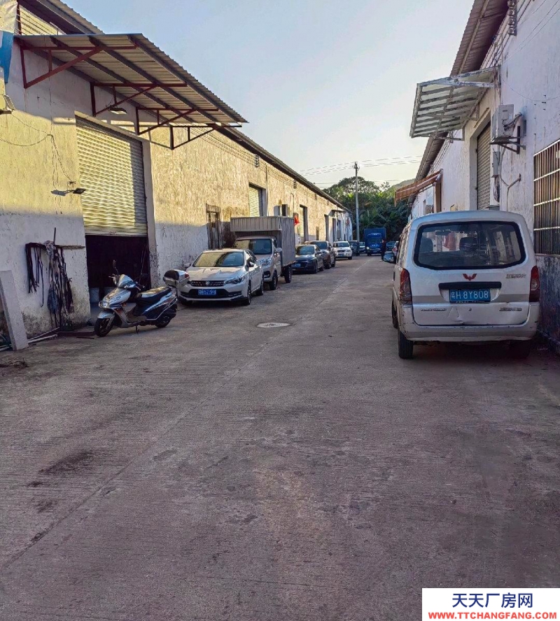 (出租) 广州肇庆该仓库位于市区城西车城附近，交通非常方便