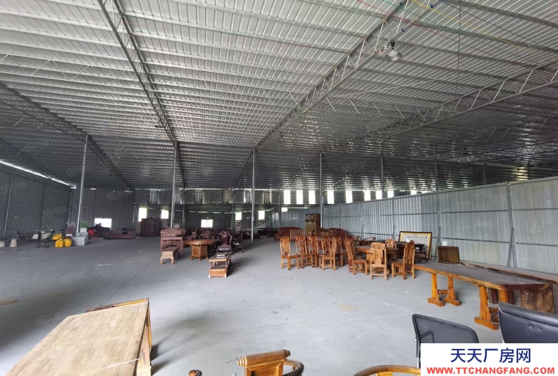 (出租) 柳州柳北区免中介费，柳北1100平方厂房，证件齐全，大路边
