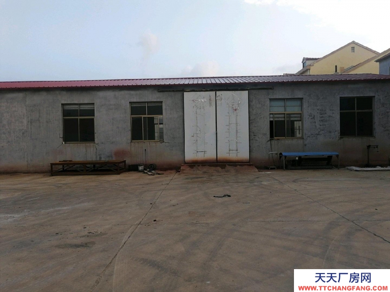 威海荣成自家厂房，连街交通方便，价格面议，还有大院