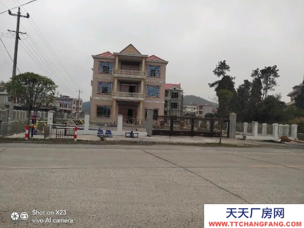 邵阳市武冈区空地一千平，十台空调热水器床齐全，国道边上，三相电