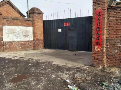 (出租) 自家院子，可进4.2货车，具体情况可以看房，水电网齐全。图1