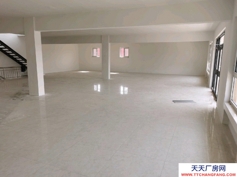 邯郸 肥乡县 二层独院，大面积，大空间，水电齐全，