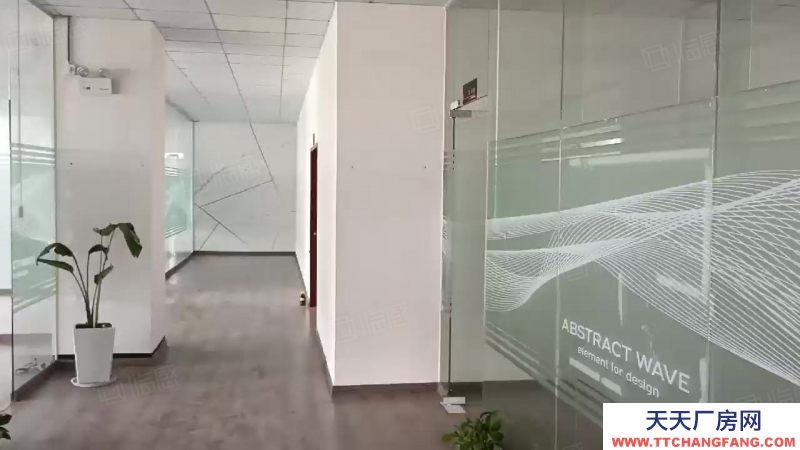 (出租) 广东中山东凤豪华工业园区楼上3900方，1500起分！豪华精装办公室