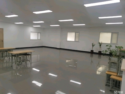 (出租) 营口鲅鱼圈区二楼有办公室三间110平米 ，会议室一个200平米 有食堂。图2