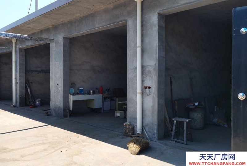 (出租) 有住宿有库房有卫生间有厨房，居家办公办厂作库房都可以