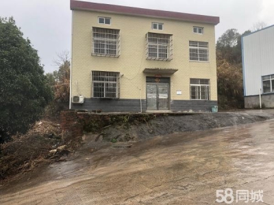 岳阳市岳阳楼区 周边居民少，可进大车。图1