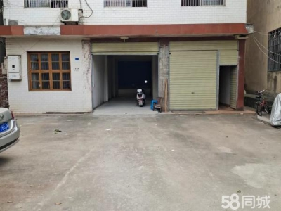 岳阳市岳临湘区 前院200平方 一楼130 后院350 还有3间平顶房图1