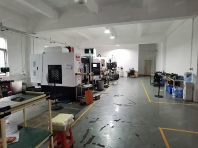 (出租) 深圳龙华观澜库坑独院一楼厂房精装修800平方低价出租图1