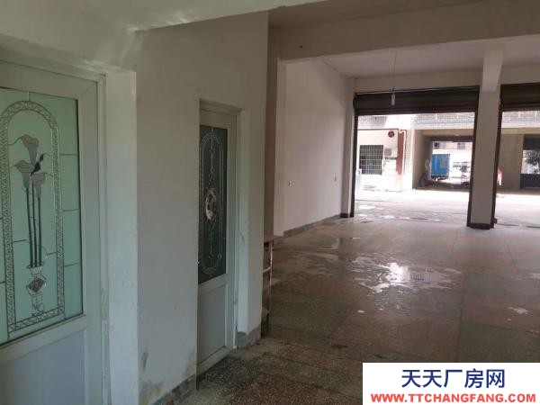 岳阳市湘阴区 车可入库，精装修，有水电有厕所厨房停车方便