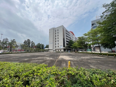 (出租) 深圳盐田沙头角一二楼5000平仓库低价出租楼上承重1吨图1