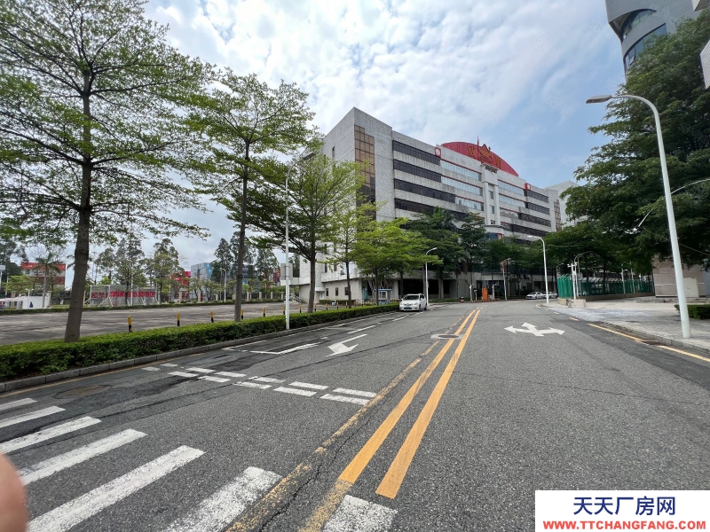 (出租) 深圳盐田沙头角一二楼5000平仓库低价出租楼上承重1吨