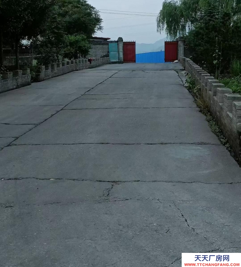 邯郸 武安市 (出租) 交通便利 价格便宜 可以面谈 占地30亩 洋灰面