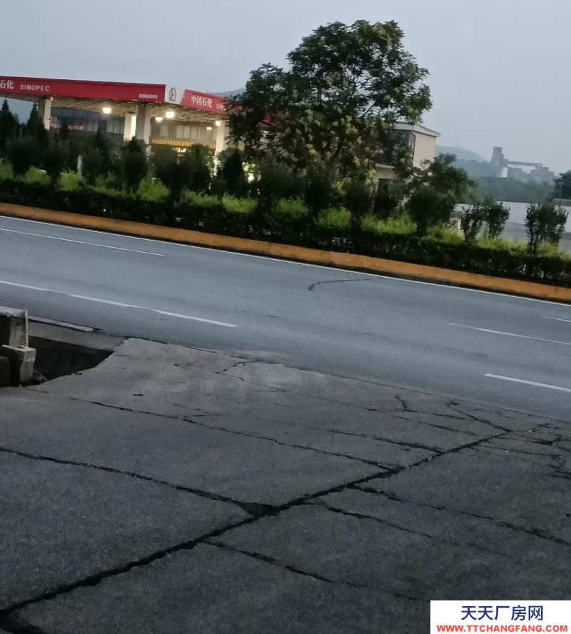 邯郸 武安市 (出租) 交通便利 价格便宜 可以面谈 占地30亩 洋灰面