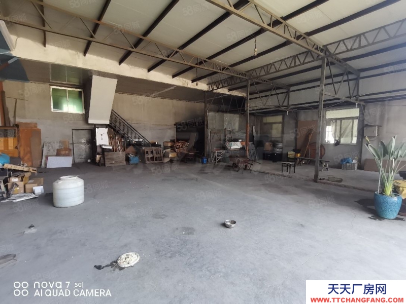 (出售) 鞍山海城南外环 张家转盘西走1公里 土地2500平 房屋2000平