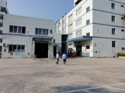 (出租) 深圳沙井共和一楼1000平仓库出租200平起分租空地大挂车可掉头图1