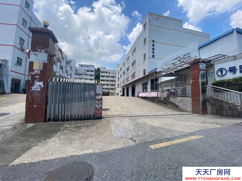(出租) 深圳10元起租回馈社会平湖厂房仓库5000平 近地铁整租分租均可