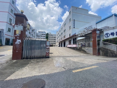 (出租) 深圳10元起租回馈社会平湖厂房仓库5000平 近地铁整租分租均可图2