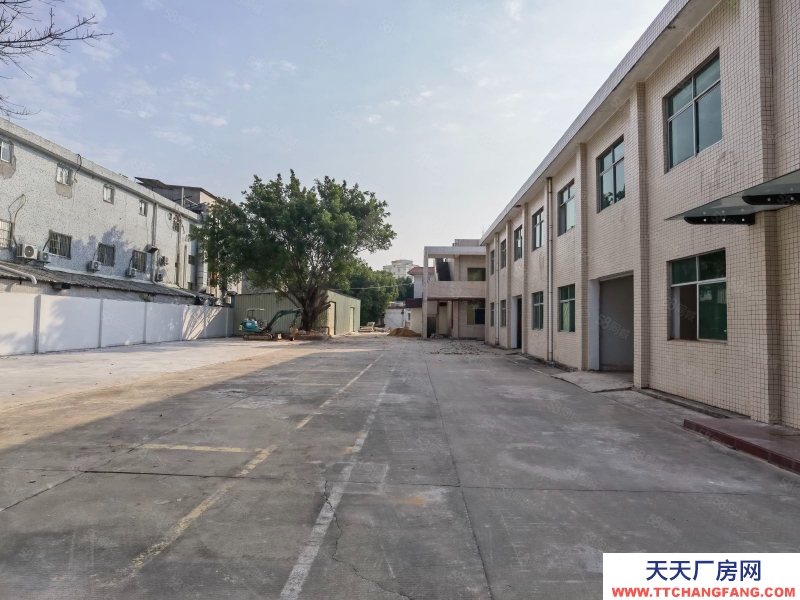 (出租) 深圳200平起分租空地超大！平湖华南城物流电商仓库厂房出租一万平