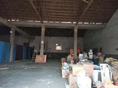 岳阳市岳阳区 高档仓库出租，中湘物流园对面，可进挂车，防水地面图1