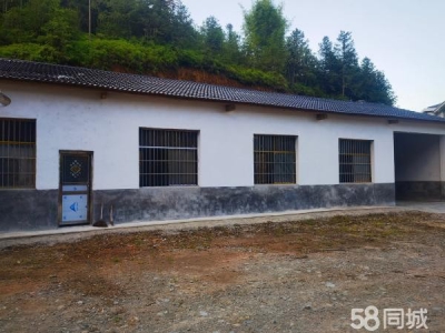 岳阳市平江区 位于平江城区交通方便，面积宽广，便于施工作业，停车方便图4