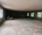 (出租)吉林 个人房子上下2层共400平 里面没有格挡 房子外面 还有仓裤