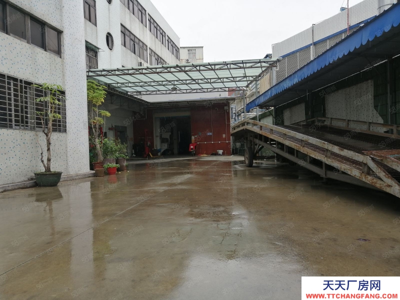 (出租) 汕头大学路升平工业区独立门户二三四楼约2500平，有人货电梯