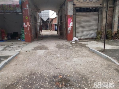 岳阳市君山区 临街门面房加大院厂房，交通便利，水电证件齐全图3