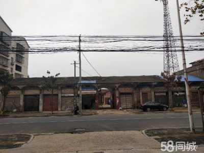 岳阳市君山区 临街门面房加大院厂房，交通便利，水电证件齐全图4