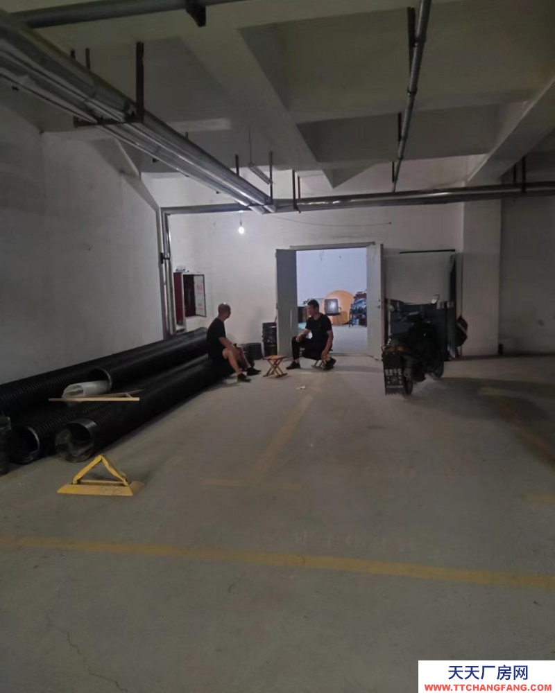 滨州邹平地下一层，宽敞阴凉，适合各类物资及生鲜果品业态使用
