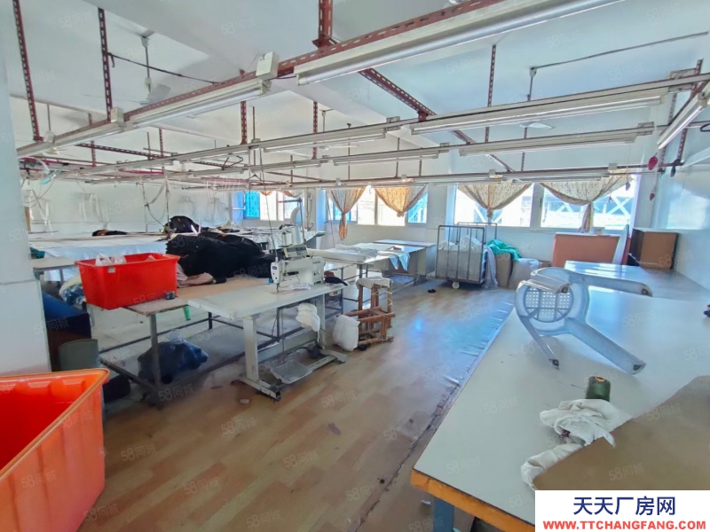 (出售) 汕头衡山路 御景江南对面 电梯8楼 带天面一层 实用面积大