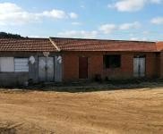 (出售) 东辽水泥板房两个 库房一 住房一个
