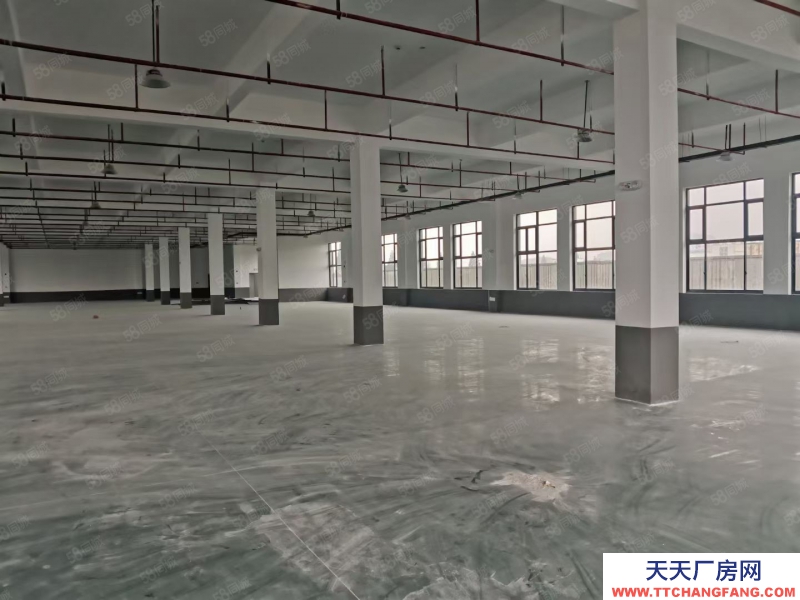 (出租) 钟管二绕高速路口，2300标准厂房出租