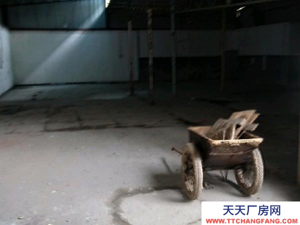 郴州市桂阳区 火田加油站旁郴桂大道旁边 仓库 120平米
